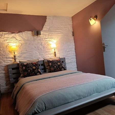 Le Logis De Judicael Villa Paimpont Exteriör bild